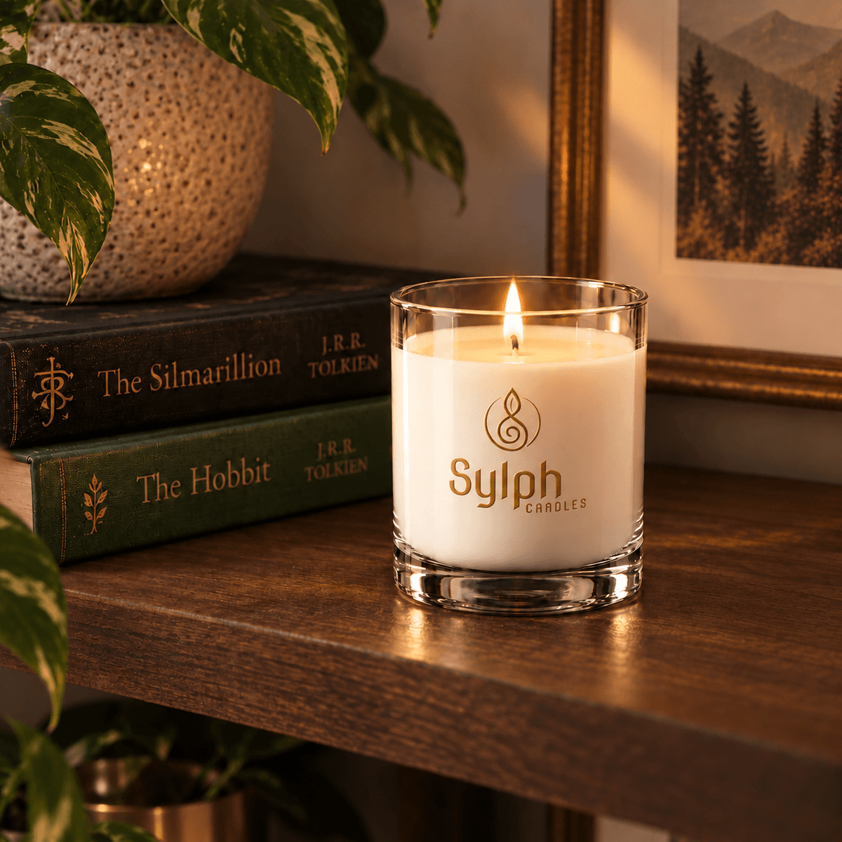 Zlatna LUX sveća 180g, upaljena